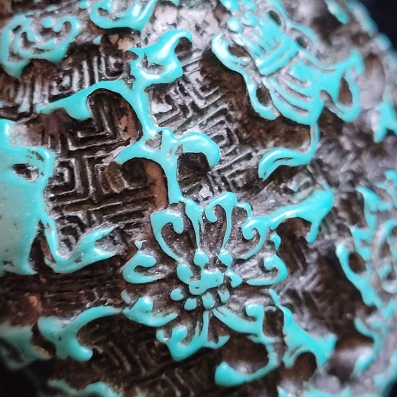 SOLD Vintage Carved Chinese Bottle - Picture 4 of 6